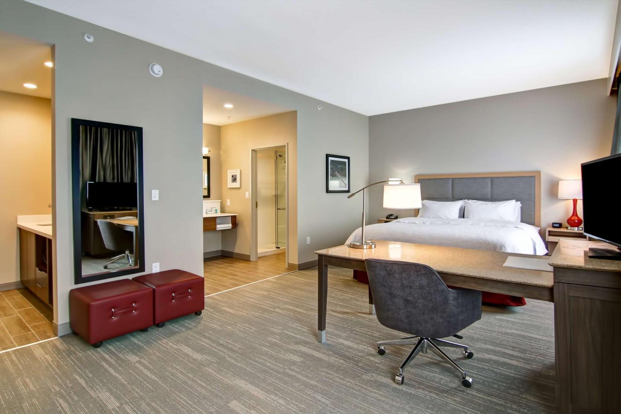 Hampton Inn & Suites By Hilton Grande Prairie Ngoại thất bức ảnh